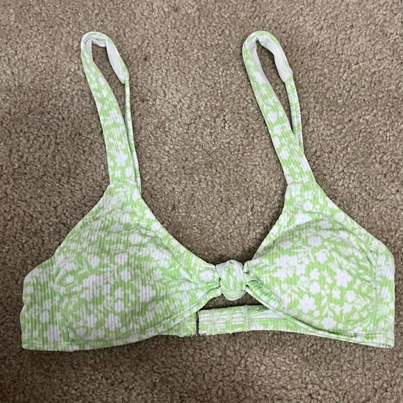 target bathing suit top in green - Picture 1 of 3
